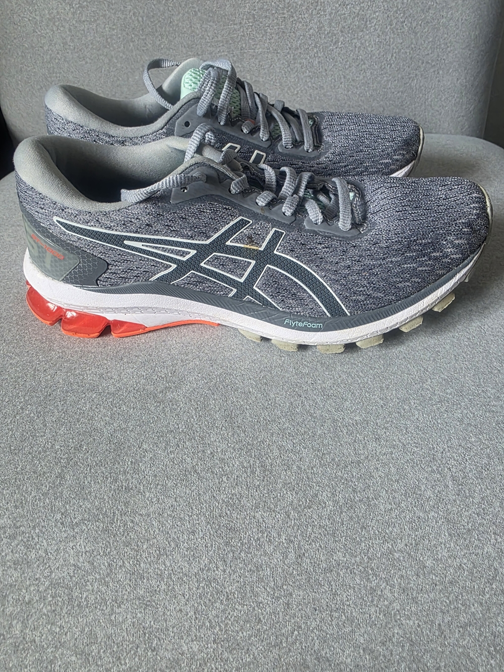 ASICS Gray Knit Running Shoes with Red Accent